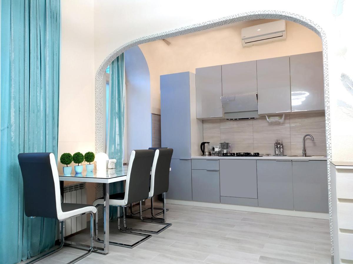 Apartment Luxury Centre Located 基輔 外观 照片